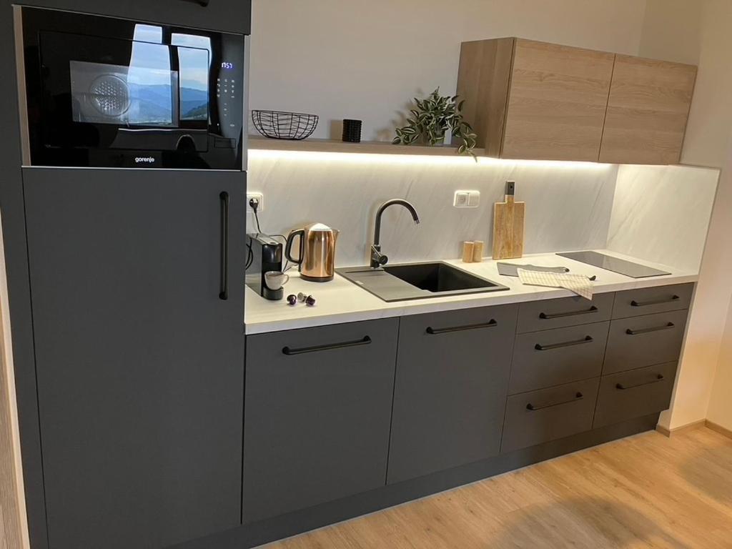 Apartman Nahore Vacov Eksteriør bilde